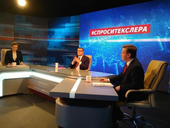 За два часа эфира в студии ВГТРК «Юный Урал» глава региона ответил на 29 вопросов
