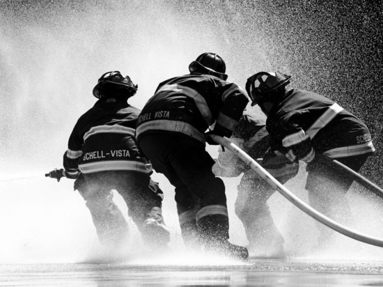 Два человека погибли при пожаре буровой установки в Пуровском районе