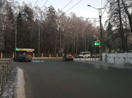 В Йошкар-Оле появился светофор на углу улиц Мира и Лебедева