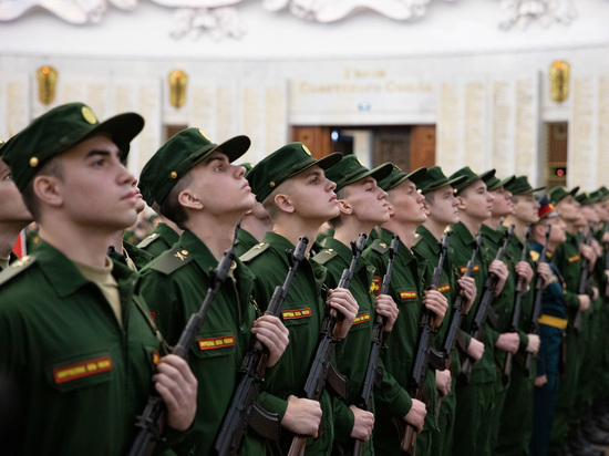 Более 200 смолян приняли военную присягу в Музее Победы на Поклонной горе