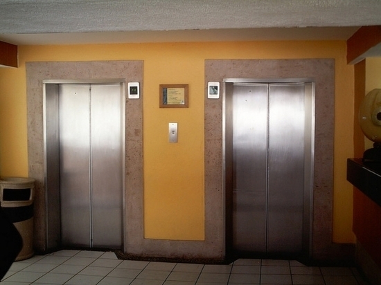 В Дагестане отремонтируют лифты на 100 млн рублей