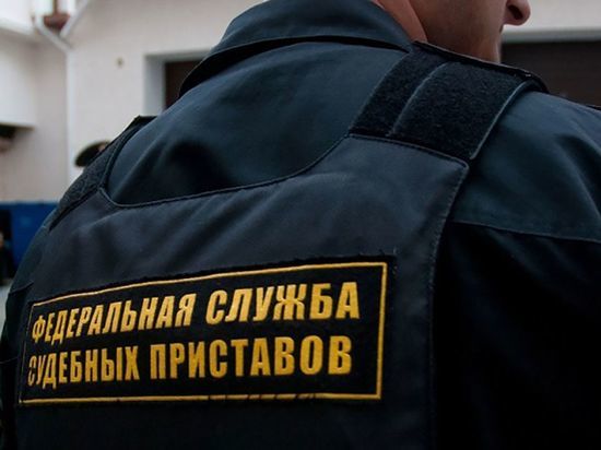В Ярославле судебные приставы помогли семье справить новоселье
