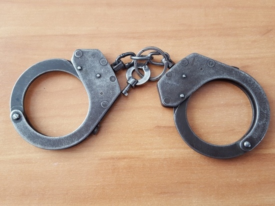 3 года тюрьмы получила 21-летняя псковичка за кражу  более 1 млн рублей