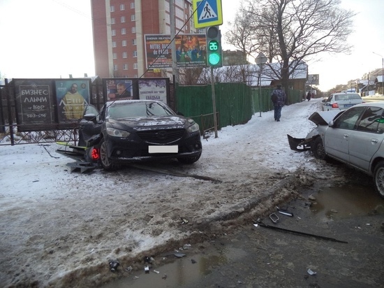 Сотрудники ГИБДД Костромы оперативно нашли виновника новогоднего ДТП