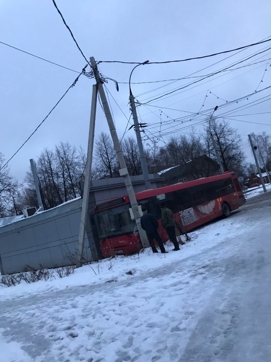 Ярославцы жалуются бывшему мэру на нечищенные дороги