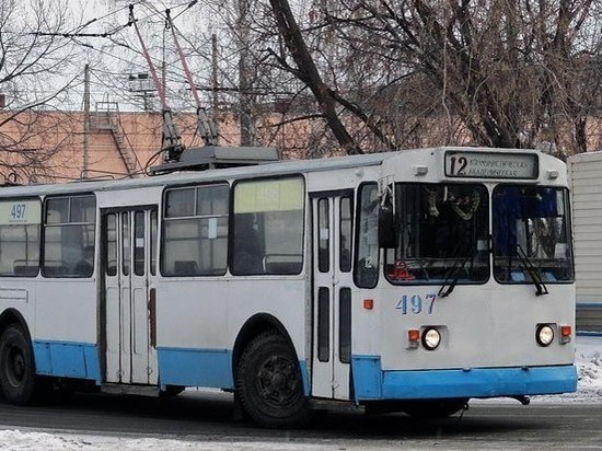 Из-за аварии водопровода в Екатеринбурге изменен маршрут троллейбуса №12