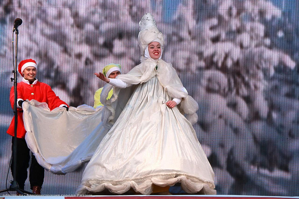 В Рязани на Лыбедском бульваре показали спектакль «Свет Рождества»