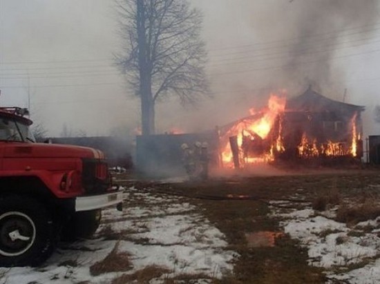 Четыре жителя Хакасии погибли в огне за минувшие выходные