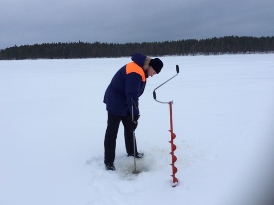 Жителей Карелии предупреждают о непрочном ледовом покрове на водоёмах республики