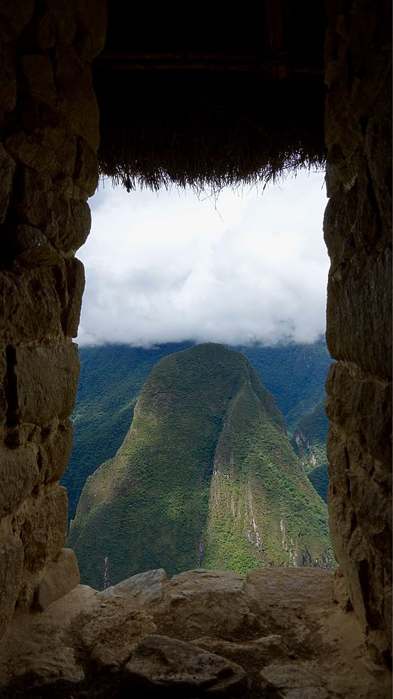Загадочный Мачу-Пикчу: кадры потерянного города среди облаков