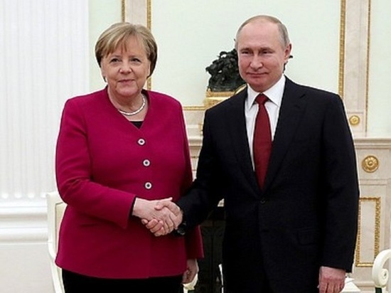 Путин рассказал об итогах встречи с Меркель