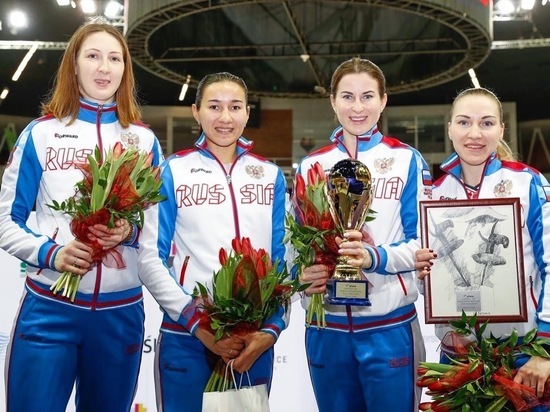 Курская рапиристка завоеала две золотые награды этапа Кубка мира