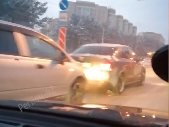 Массовое ДТП случилось на проспекте Шахтеров в Кемерове