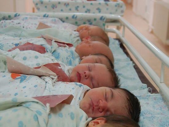 За пять лет в Башкирии планируют увеличить рождаемость на 8414 детей