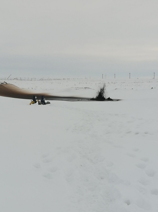 Под Оренбургом прорвало газопровод