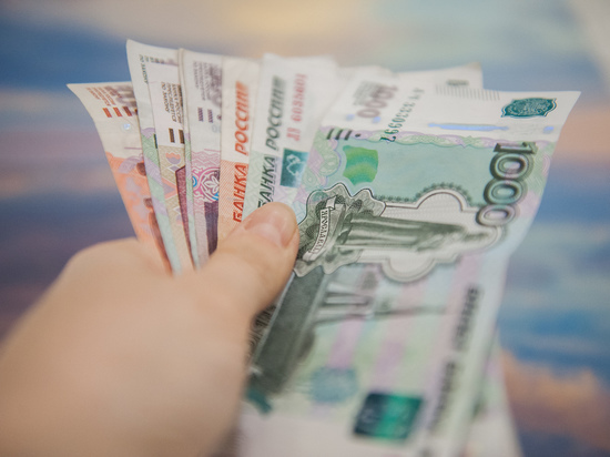 На новогодний стол в этом году клиенты ВТБ потратили 18,5 млрд рублей