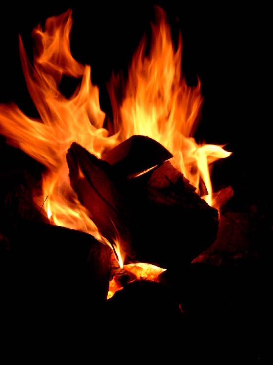 При пожаре в Илеке скончалась женщина