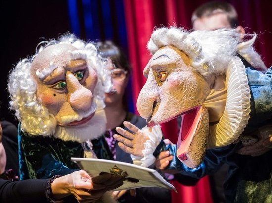 В рамках VI Фестиваля домашних кукольных театров в пройдет показ спектакля по одноимённой сказке Оскара Уайльда «Счастливый принц».