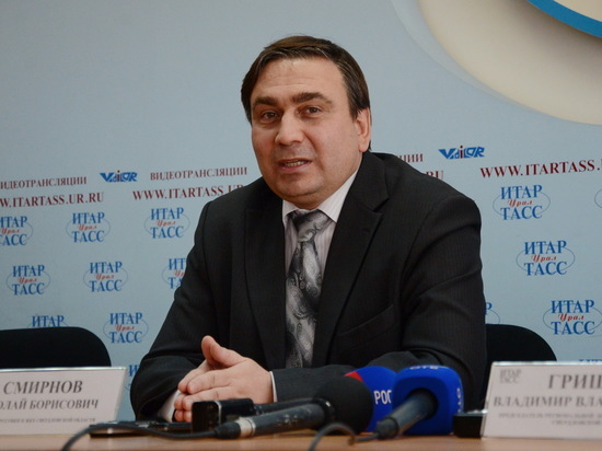 Свердловские депутаты пригласили министра Смирнова обсудить жалобы из-за мусора