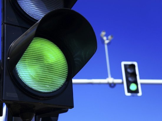 Реконструкция светофоров в столице Хакасии помогает экологии и бюджету