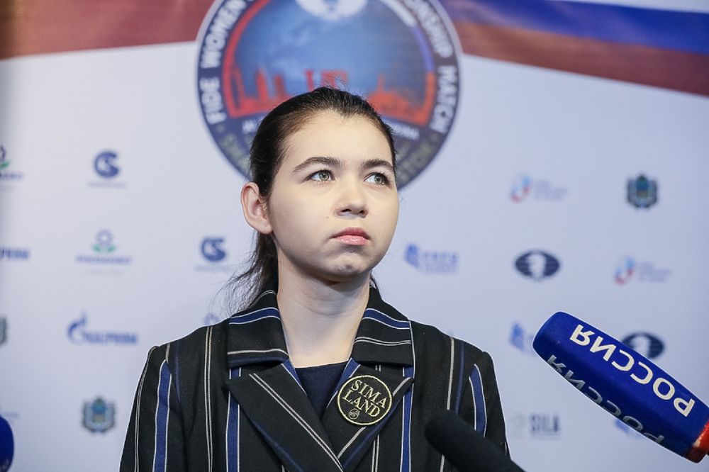 Шахматистка из ЯНАО продолжит борьбу за титул чемпионки мира: фоторепортаж из Владивостока