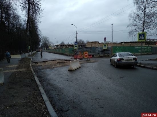 Автодвижение по улице Кузнецкой в Пскове ограничено