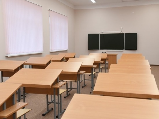 После сообщений о минировании в Волгограде эвакуировали несколько школ