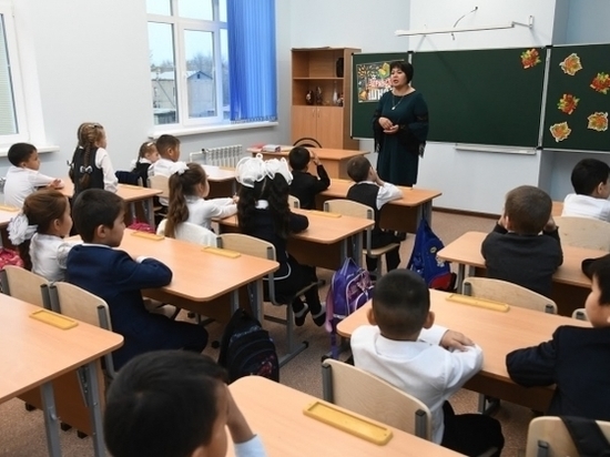 Сообщения о минировании четырех школ в Волгограде не подтвердились