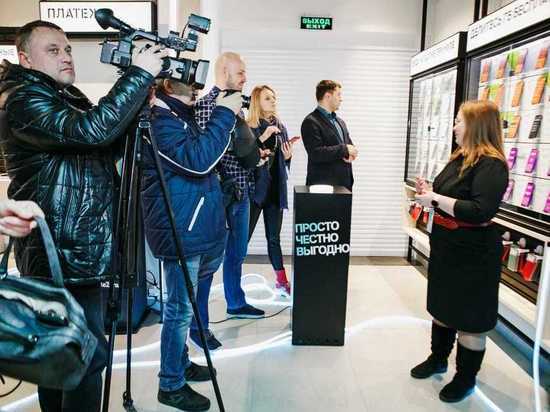 В Рязани открыли интерактивный цифровой салон Tele2