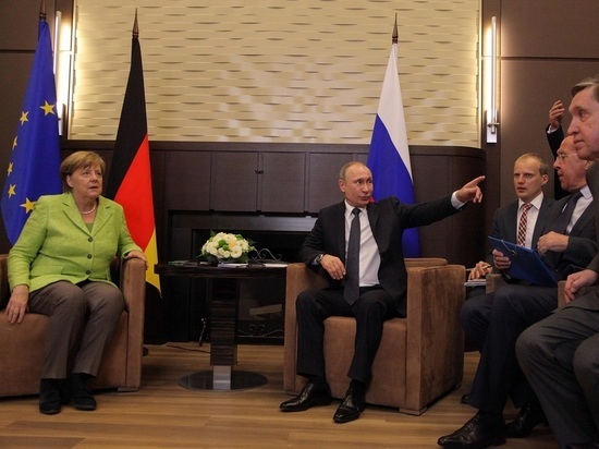 Меркель позвонила Путину из-за конференции по Ливии в Берлине