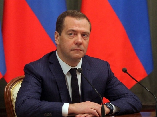 Медведев высказал свое отношение к отставке правительства