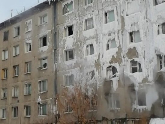 В замерзающем общежитии ИВВАИУ устраняют коммунальную аварию