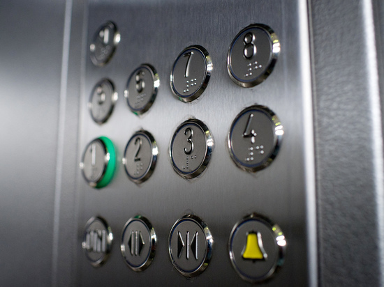Новые лифты установят в семи многоэтажках Железноводска