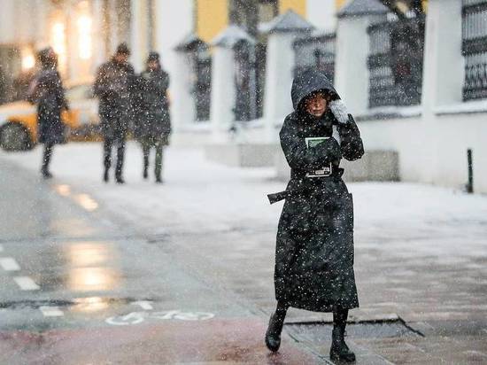 МЧС предупредило жителей Серпухова о сильном ветре, гололедице и мокром снеге до утра 22 января.