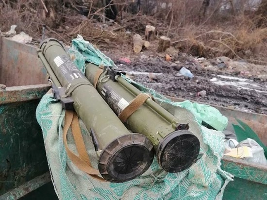 На Украине нашли противотанковые гранатометы в мусорке