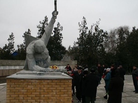 В калмыцком районе почтили память погибших воинов