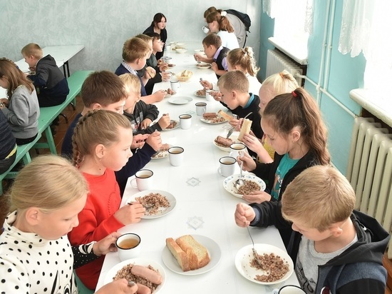 Пермский край обеспечит всех школьников начальных классов горячим питанием с 1 сентября
