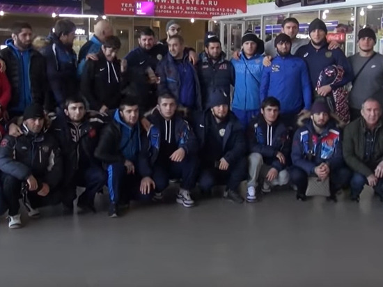 Дагестанские вольники прилетели на турнир в Красноярск