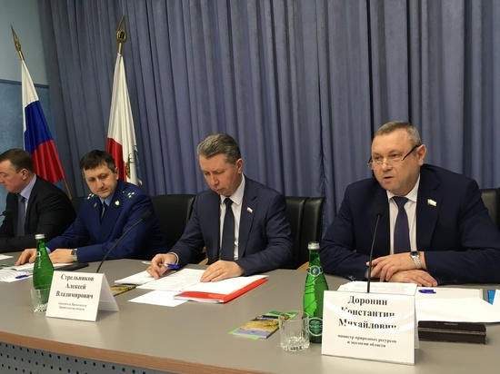 Саратовский чиновник: "При очистке Волги не удалось достичь существенных успехов"