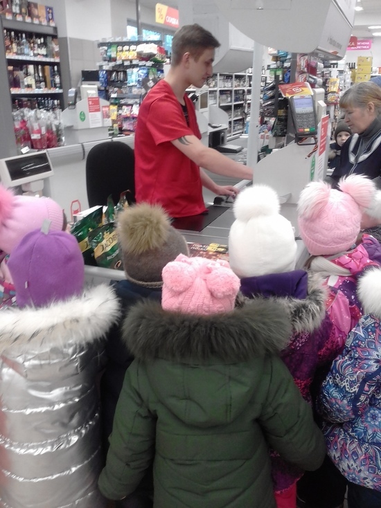 Детей из Тверской области отвели на экскурсию в магазин