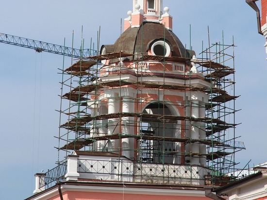 В Гороховце реставраторы украли с территории храма рулон меди
