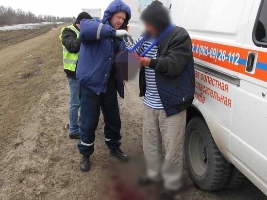  В Ростовской области водитель ВАЗ-2110 врезался в отбойник