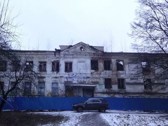 Очередной памятник архитектуры в Ярославле довели до руин