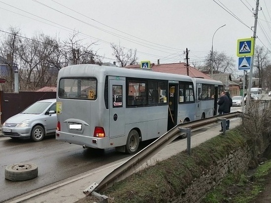 При ДТП с автобусами в Таганроге пострадали двое
