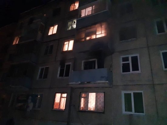 В Усть-Илимске на пожаре погиб пожилой мужчина