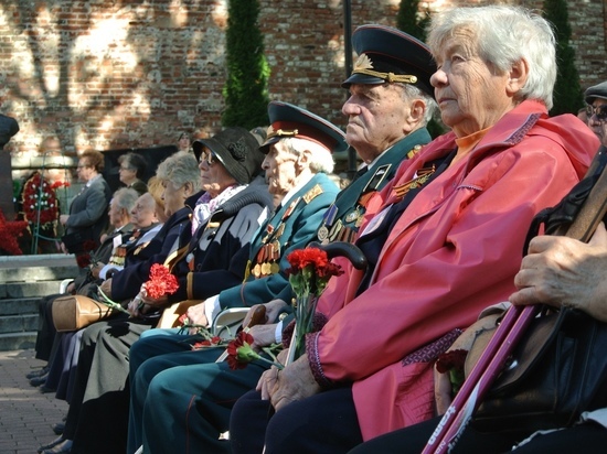 Курсанты Военной академии готовят чествование смоленского ветерана