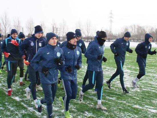 Игроки футбольного клуба «Челябинск» провели открытую тренировку