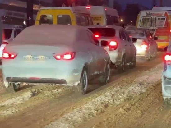 Мэр Ставрополя недоволен качеством уборки улиц от снега