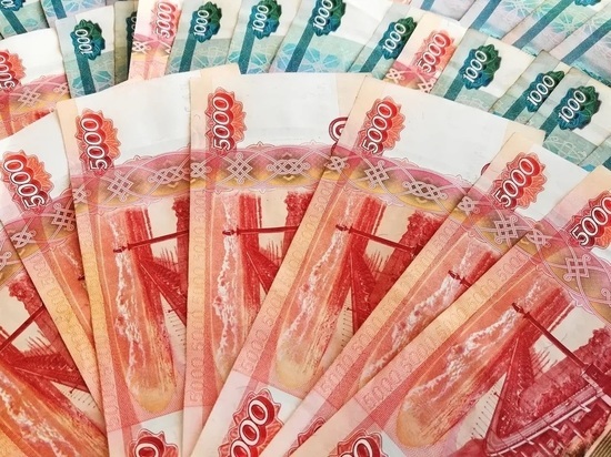 Работник психбольницы в Чите отдал мошенникам деньги на подарки комиссии