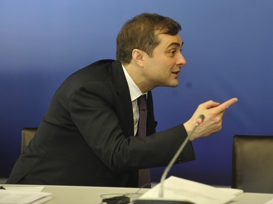 В Кремле прокомментировали отставку Суркова
